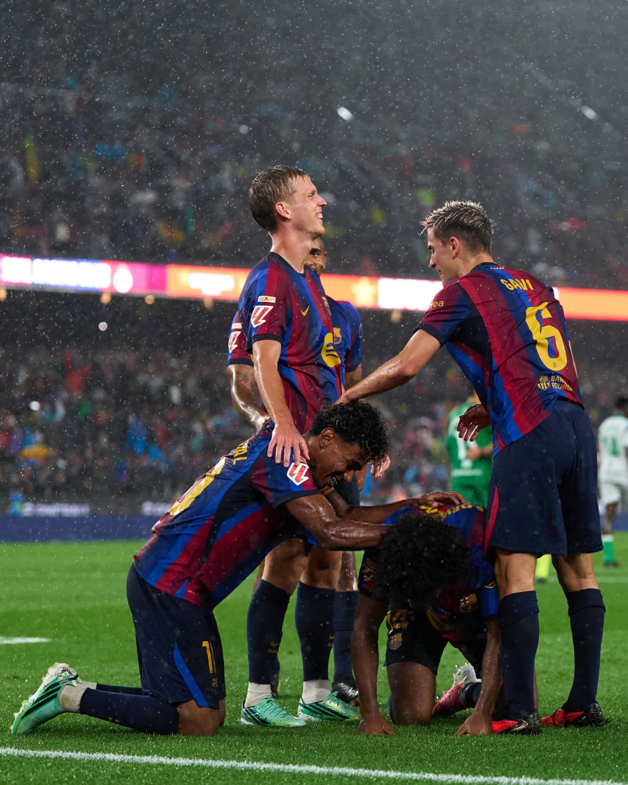 رافينيا: أريد إنهاء مسيرتي في برشلونة