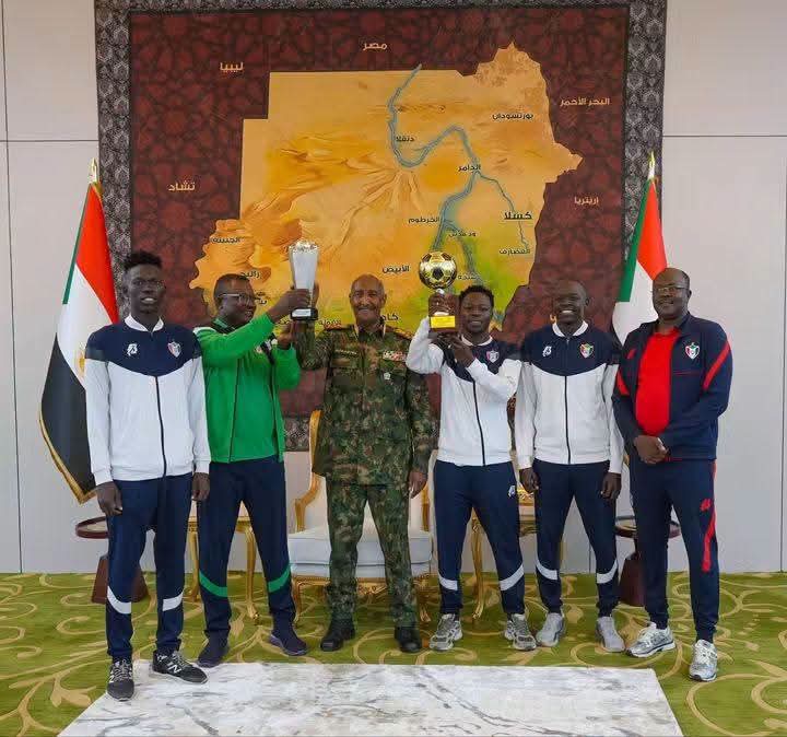 البرهان:سنبني السودان ونعمره بسواعد أبنائه